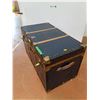 Image 12 : *Large Steamer Trunk No Shipping