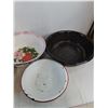 Image 3 : Vintage Basins, Large Enamelled Roaster - 18" Diameter, Coors Light Pails