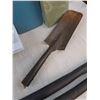 Image 2 : Knee Pads, Plastic Organizer, Broken Spade, Pipe Insulation