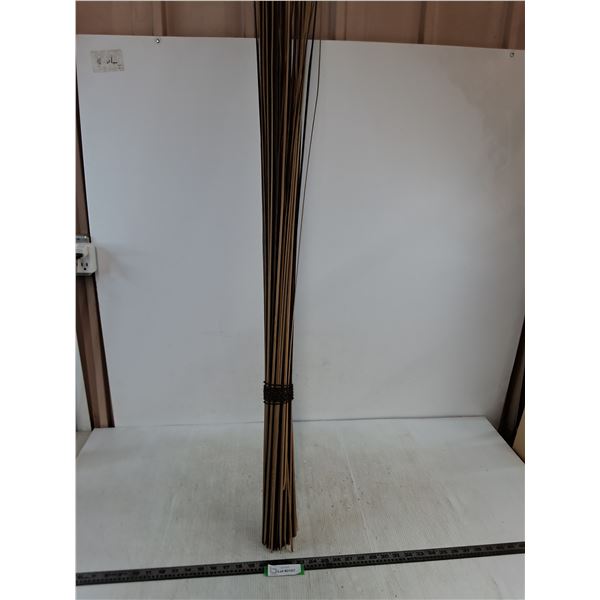 * Bundle of Mixed Reed Decor - Approx 7' Length - Cannot Ship