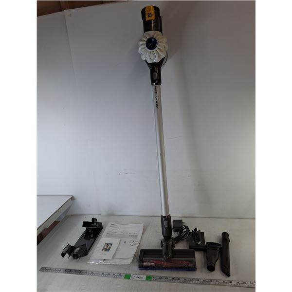 Dyson V6 Vacuum & Accessories- Powers On, Can't Ship