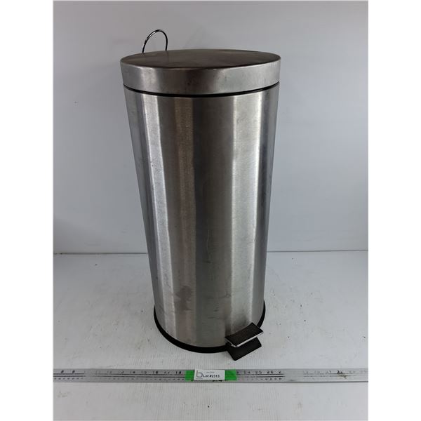 **Garbage Can 24", PICKUP ONLY