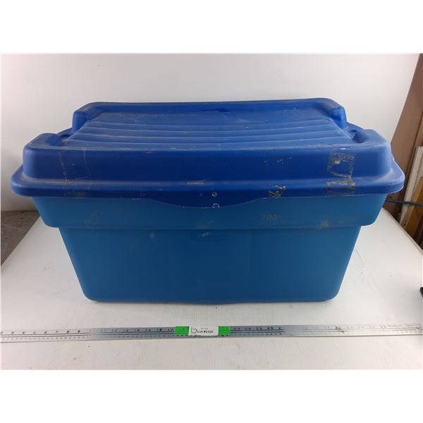 **Plastic Storage Tote w/Lid 30" x 19" x 17", PICKUP ONLY