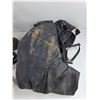 Image 5 : Figures, Car Cover, Tin Can, Misc