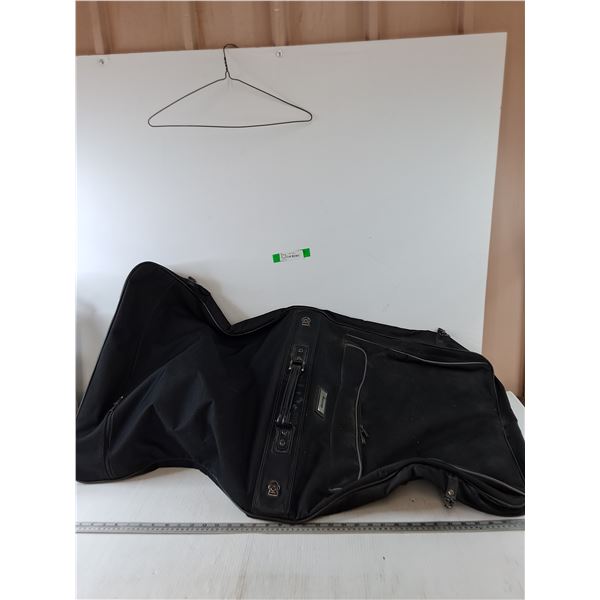 Bentley Garment Bag