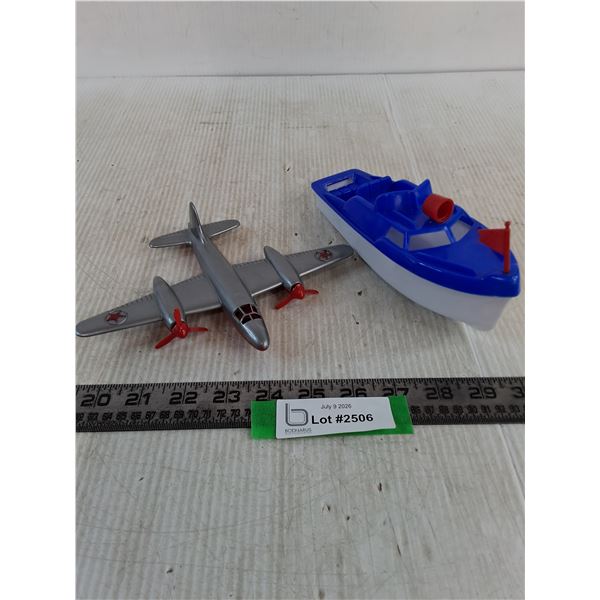 (2) Vintage Hubley Kiddie Toys - B17 Bomber & PT Boat
