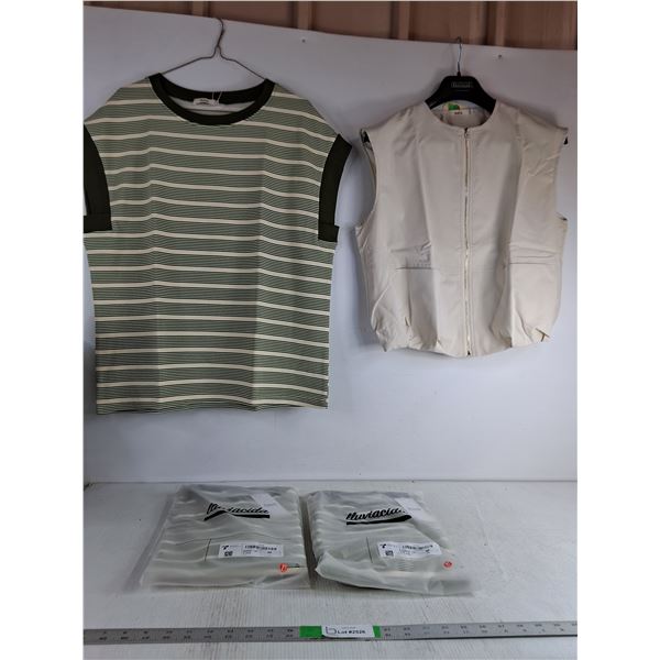 (4) Womens T-Shirts L-XL ( as is)