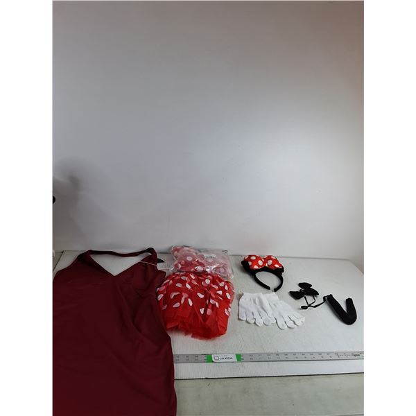 (2) Kids Mickey Mouse Set, Womens Haltertop ( as is)