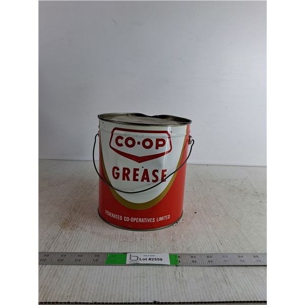 Vintage Federated Co-operatives Limited Grease Pail 8" ( cannot ship, as is)