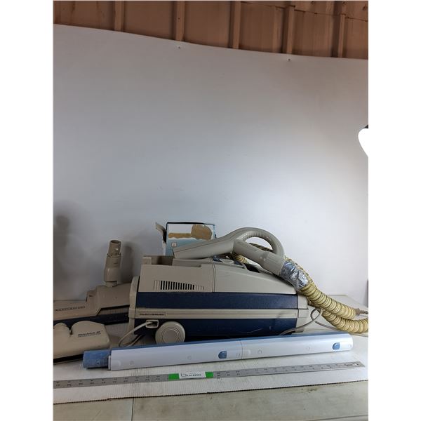 Electrolux Vacuum & Attatchments ( as is, lights up, no power, cannot ship)