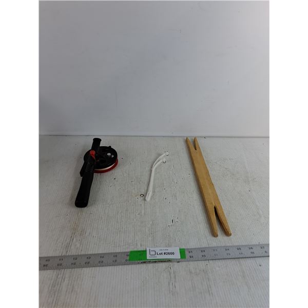 Normark Ice Fishing Rod ( as is)