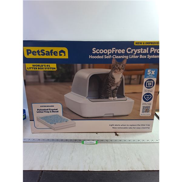 PetSafe Hooded Self-Cleaning Litter Box System - Appears New in Box