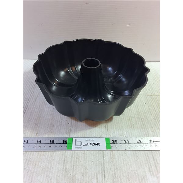 (1) Original Bundt Pan-unused