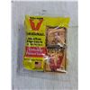 Image 4 : (2) Interstate Pocket Lights and (3) Victor Mouse Traps (NIB)