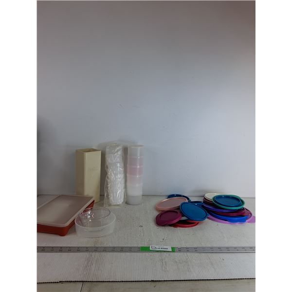 Various Tupperware Containers & Lids