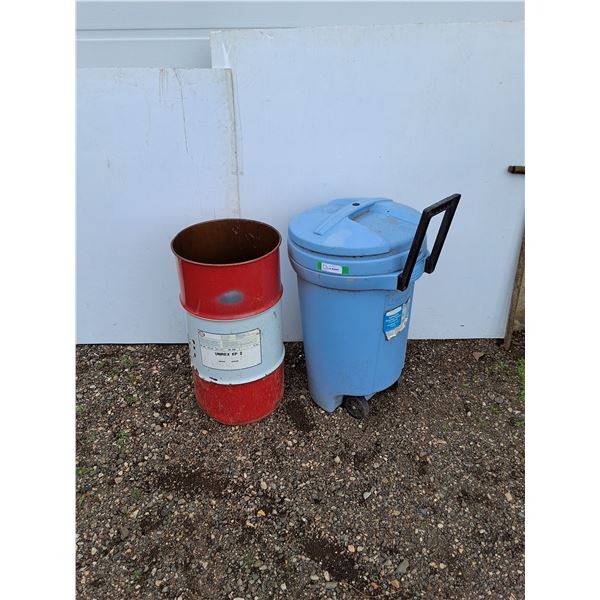**Garbage Can With Lid, Small Metal Barrel, Cannot Ship
