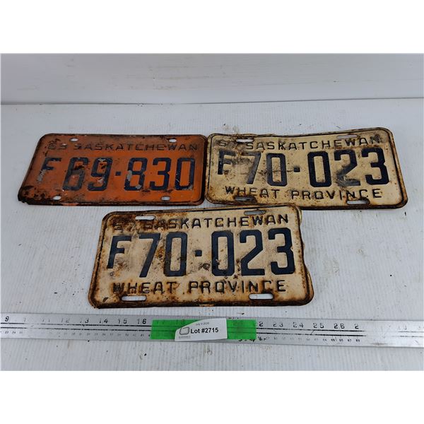 Vintage Saskatchewan License Plates