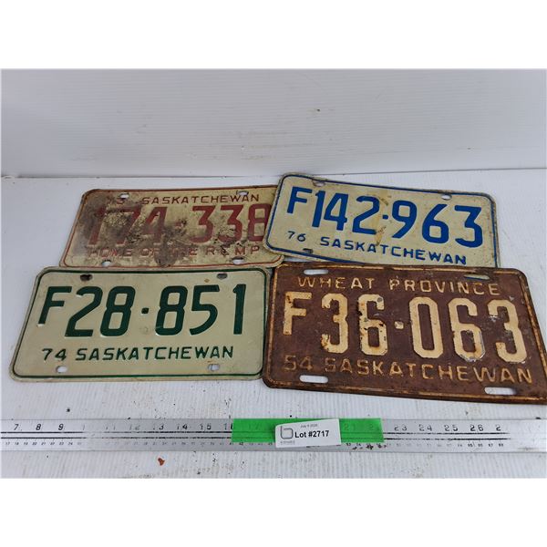 Vintage Saskatchewan License Plates