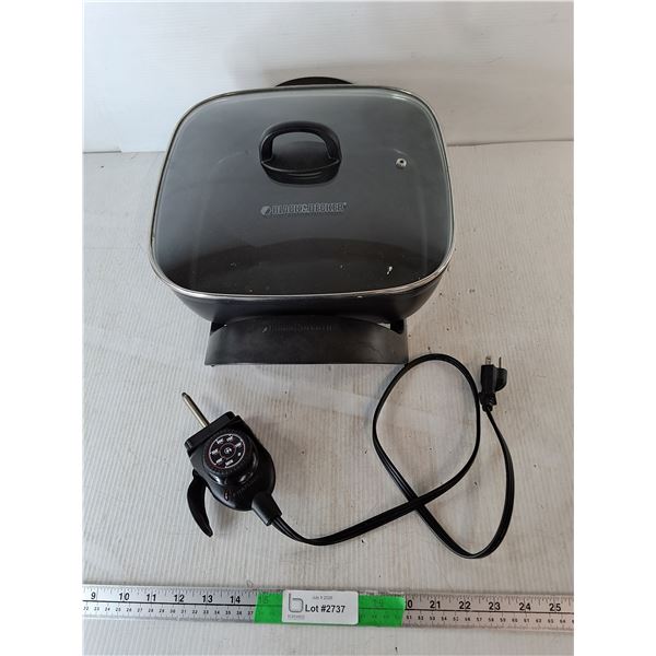Black & Decker Electric Skillet- Powers On