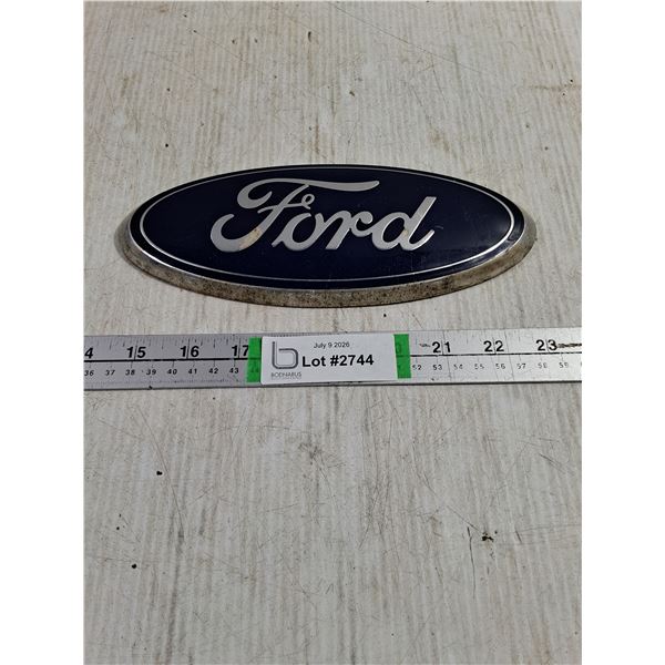 (1) Ford Vehicle Emblem