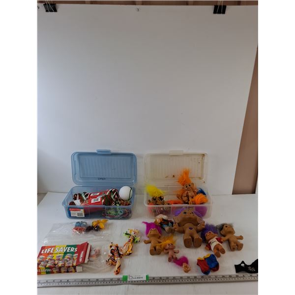 LifeSaver People, Christmas Yarn, Troll Dolls