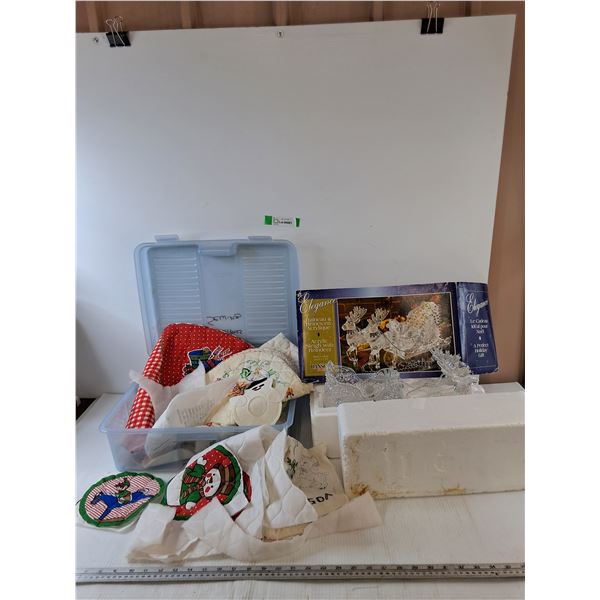 Elegance Danson Sleigh with Reindeer, Christmas Sewing Materials