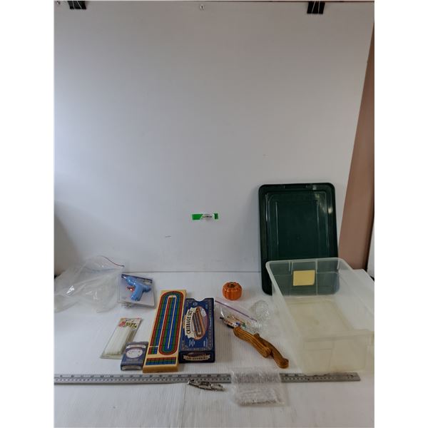 Cribbage Set, Pumpkin Salt Shaker, Glue Gun with Glue Sticks Both Sealed, Quartz Watch