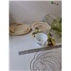 Image 12 : (4) Vases, (6) Small Plates, (2) Large Plates, (2) Handleholders, (8) Cups
