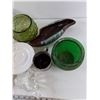 Image 2 : (4) Vases, (6) Small Plates, (2) Large Plates, (2) Handleholders, (8) Cups
