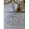 Image 8 : (4) Vases, (6) Small Plates, (2) Large Plates, (2) Handleholders, (8) Cups