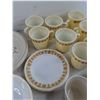 Image 4 : Corning Ware Dining Plates & Cups