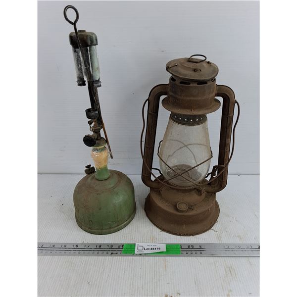 Vintage Coleman Lamp & Dietz Lantern - As Is