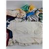 Image 3 : Kitchen Towels, Crochet Pieces, Mats, Misc