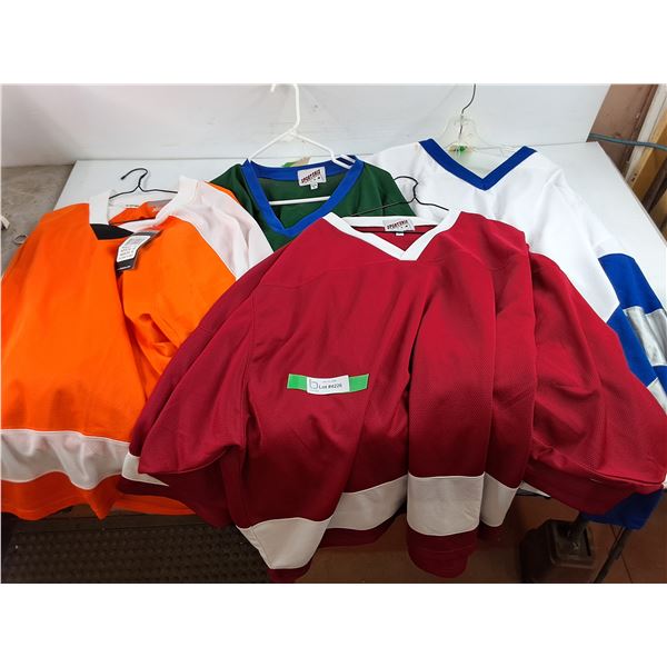 *(4) Jerseys - Size L - XL