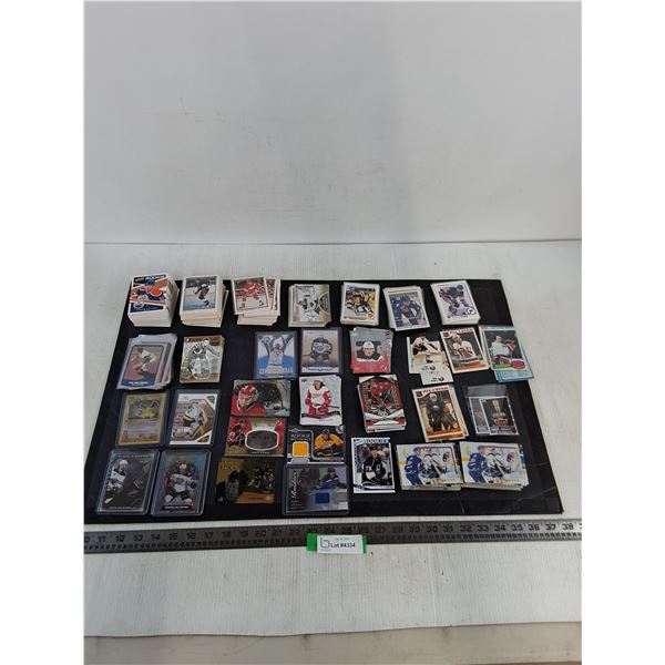 Large Collection of NHL/NBA/MLB/Pokemon Collector Cards - Cannot Authenticate