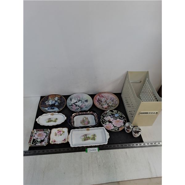 Assorted Decorative Plates & Dishes, Plastic Tote