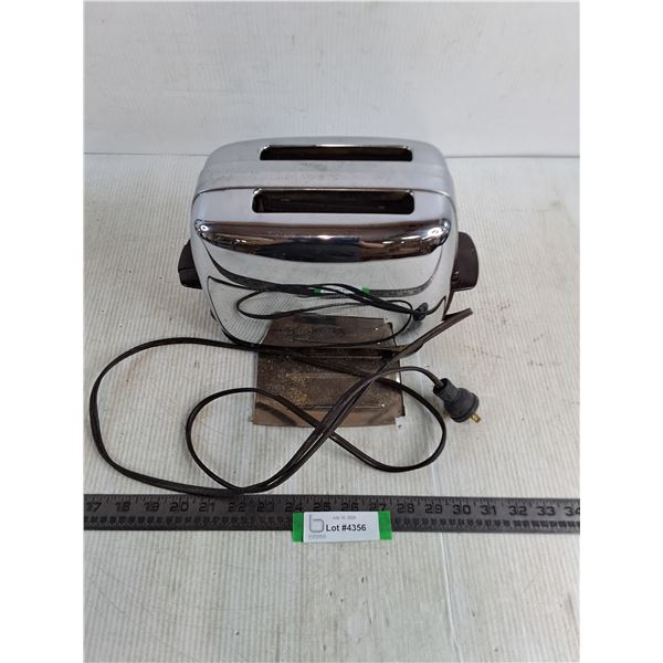General Electric 2-Slice Toaster - Needs Re-Assembly - Untested