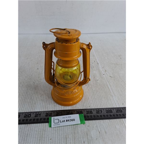 Vintage "Wingedwheel #350" Mini Oil Lantern from Japan