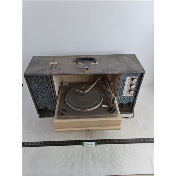 Vintage Coronado N331 Portable Record Player - No Power Detected, As is - 26x9x14"