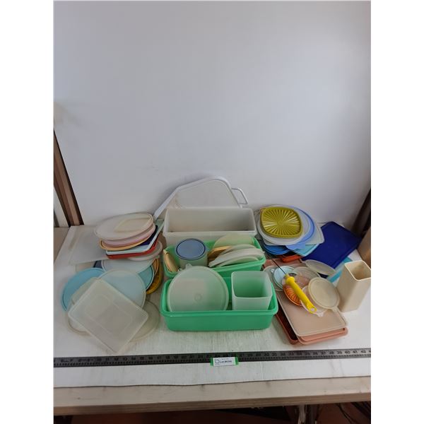 Large Assortment of Mostly Mismatched Tupperware Containers & Lids, Skewer