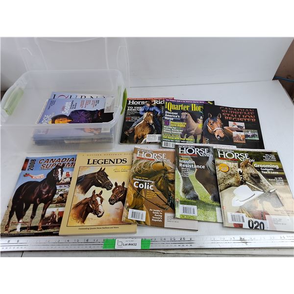 Assorted 2005 Quarter Horse Journals & Plastic Tote