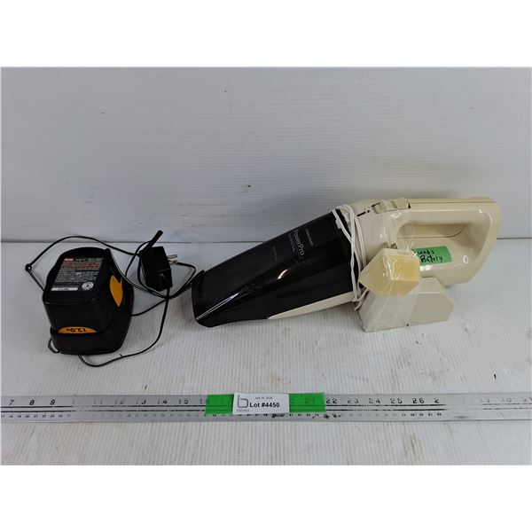 Black & Decker Power Pro Vacuum Cleaner & 12V Battery w/ Charger - As Is