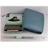 Image 1 : Vintage Remington StreamLiner Typewriter, Pickup Only