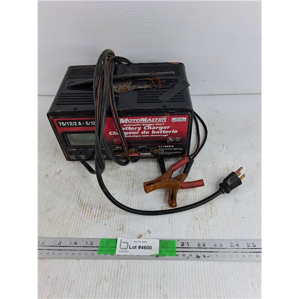Motomaster Battery Charger - As Is