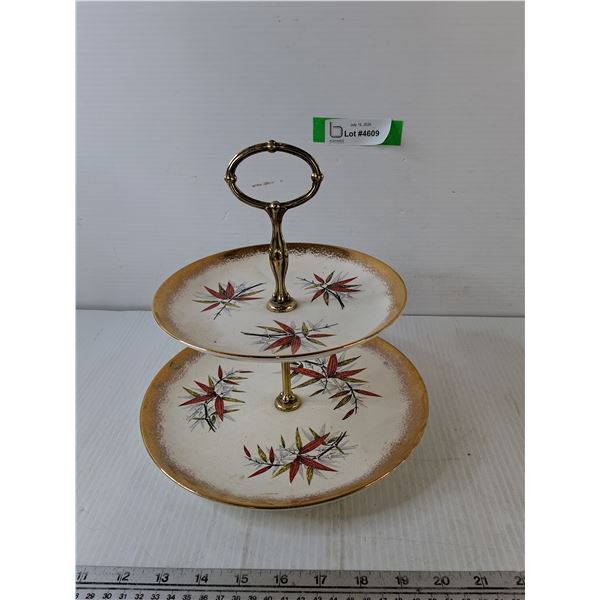 Weatherby Hanley Dessert Display Stand