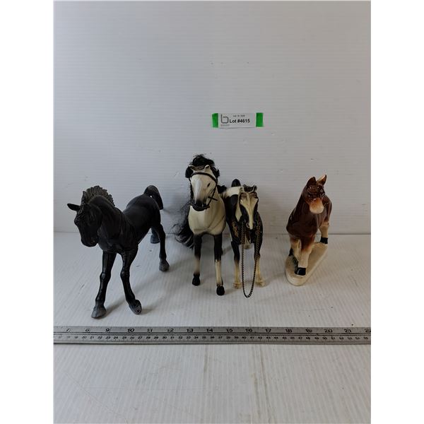 (3) Plastic (1) Ceramic Horses