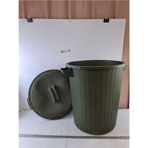 Plastic Garbage Bin, Pickup Only