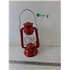 Image 1 : Red Kerosene Lantern