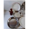 Image 2 : (7) Metal Dishes, (2) Spice Mills, (2) Steve's, (1) Deep Frying Net