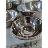 Image 10 : (11) Metal Bowls of Various Sizes